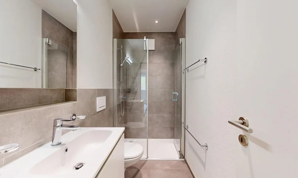 Zentral, stilvoll, grosszügig – 4.5-Zimmer-Wohnung mit zwei Terrassen