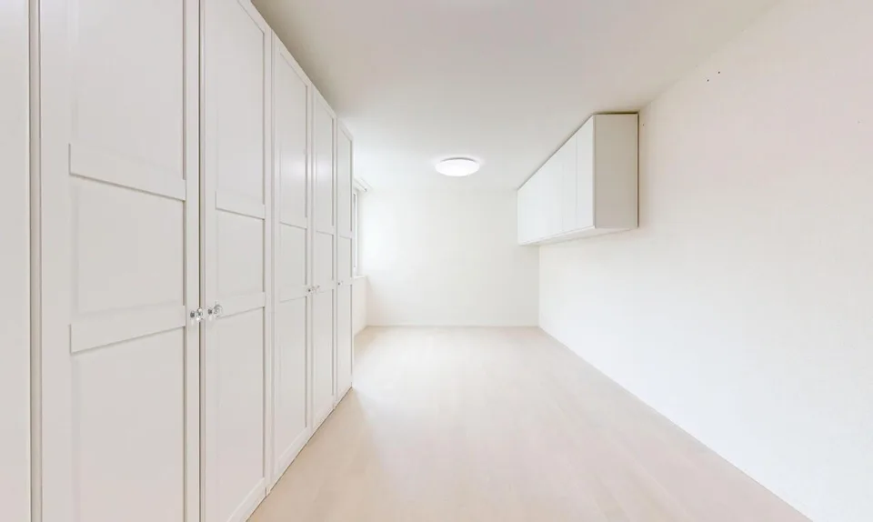 Zentral, stilvoll, grosszügig – 4.5-Zimmer-Wohnung mit zwei Terrassen