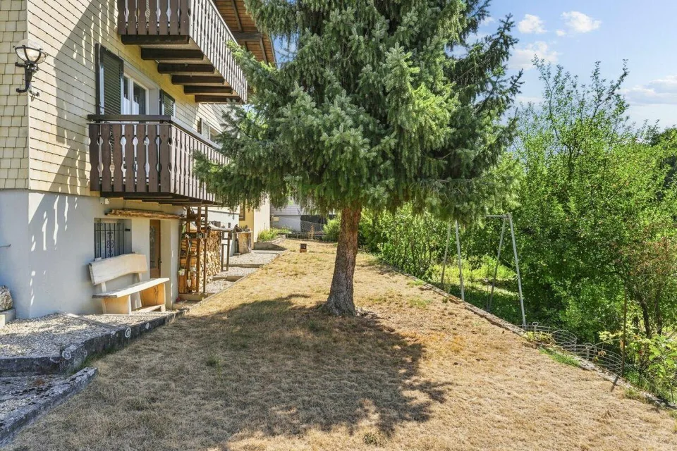 6½-room single-family house in a quiet and sunny location in the 30 km/h zone