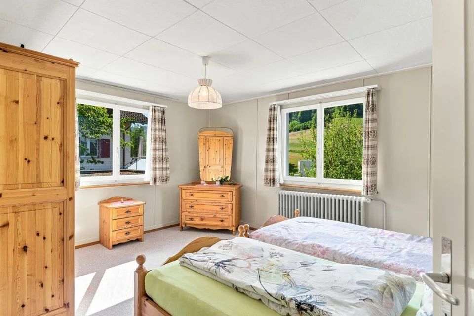 6½-room single-family house in a quiet and sunny location in the 30 km/h zone