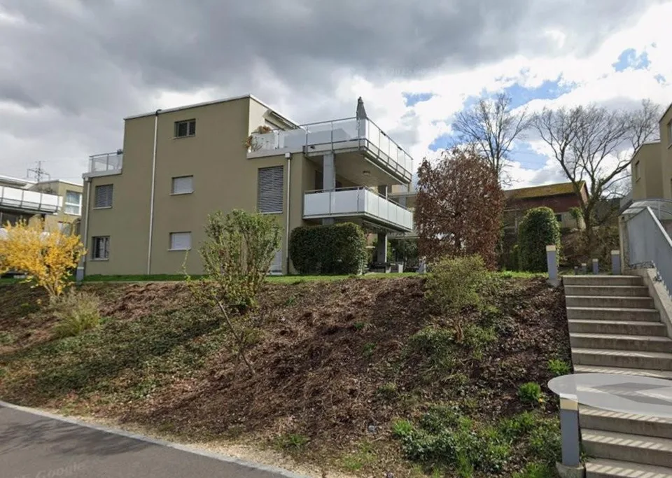 Moderne 4.5-Zimmer-Erdgeschosswohnung mit 110 m2 - Wohnen mit Komfort