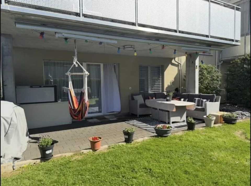 Appartement moderne de 4,5 pièces au rez-de-chaussée avec 110 m2 - Vivre avec confort