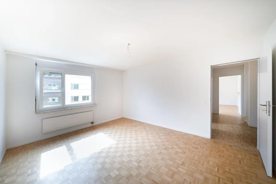 Lichtdurchflutete Wohnung mit Chemine