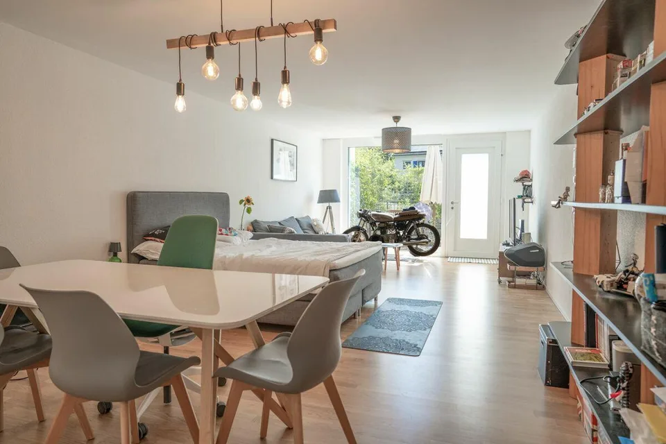 Moderne 1.5 Zimmer-Wohnung mit Terrasse