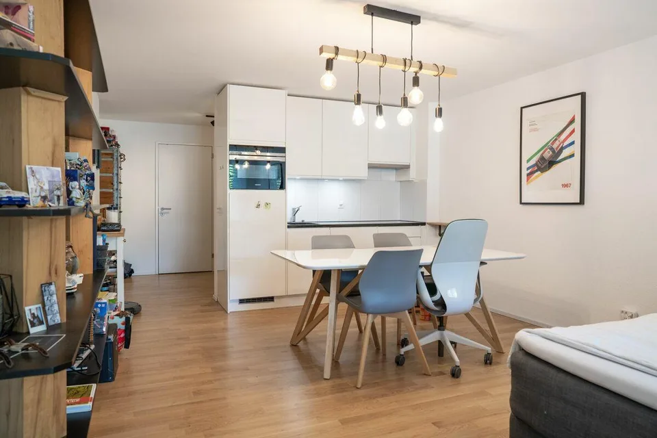 Moderne 1.5 Zimmer-Wohnung mit Terrasse