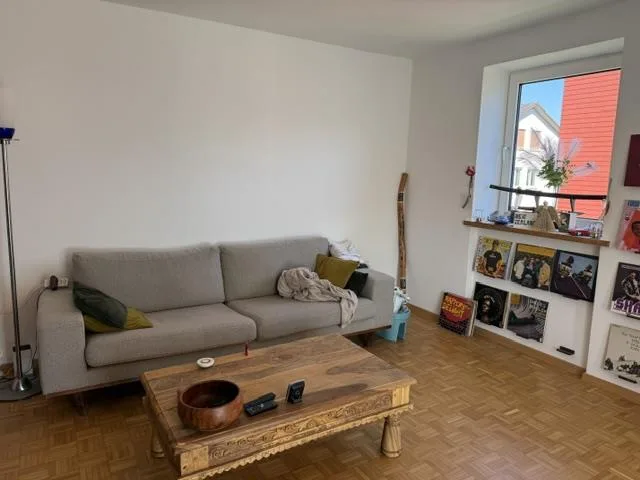 Helle 3.5 Zimmer Wohnung mit Balkon