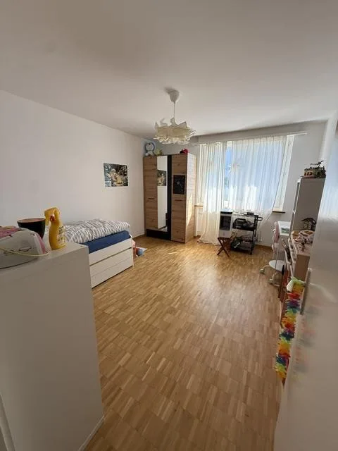 Helle 3.5 Zimmer Wohnung mit Balkon