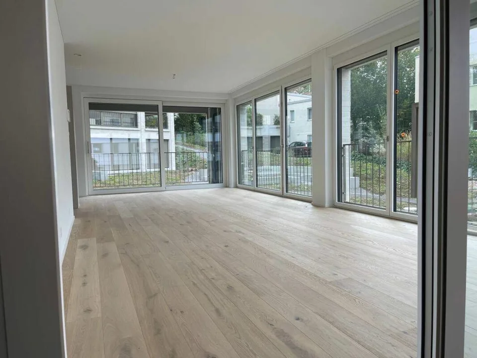 Charming 3.5 Room Apartment on the 1st Floor with 2 Bathrooms Located in Binningen