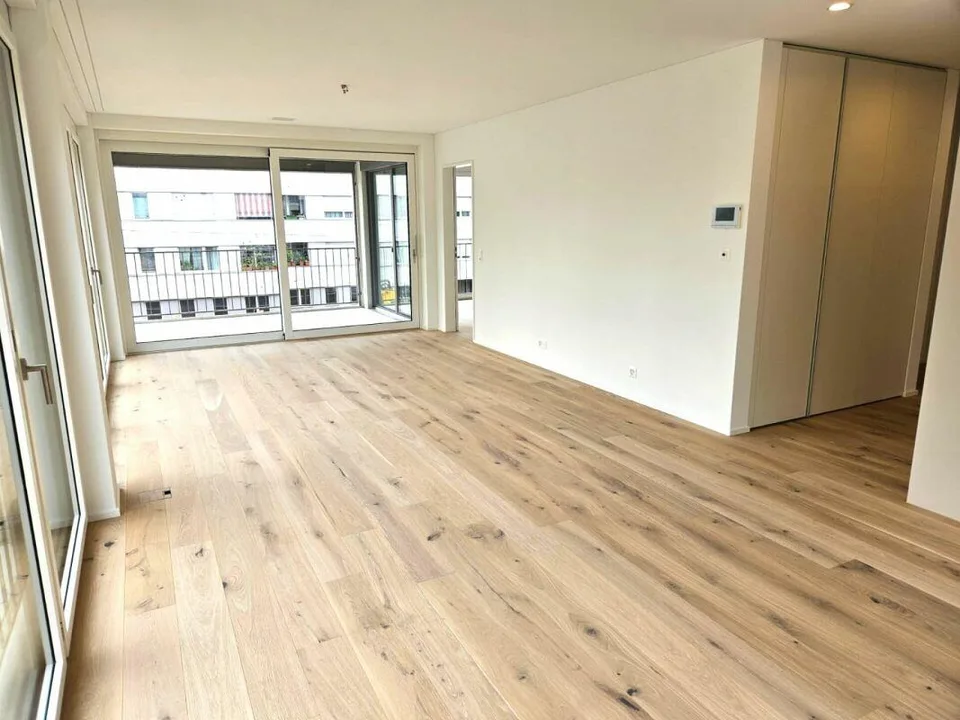 Charming 3.5 Room Apartment on the 1st Floor with 2 Bathrooms Located in Binningen