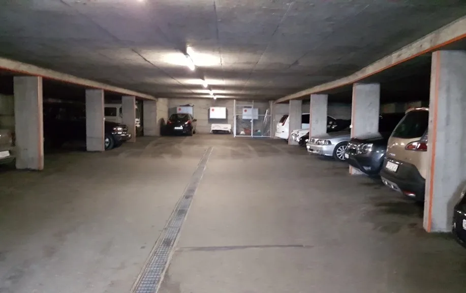 Tiefgaragenparkplatz in Thusis zu vermieten