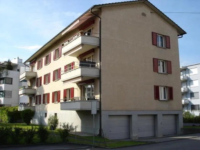 Grosszügige 3.5-Zimmerwohnung an zentraler Lage
