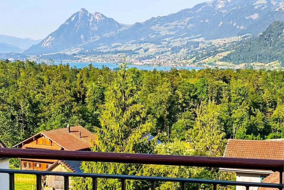 Tolles Renditeobjekt: 1a Gastronomie und 3 schöne Wohnungen