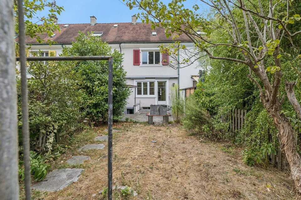 Reiheneinfamilienhaus im Hirzbrunnenquartier