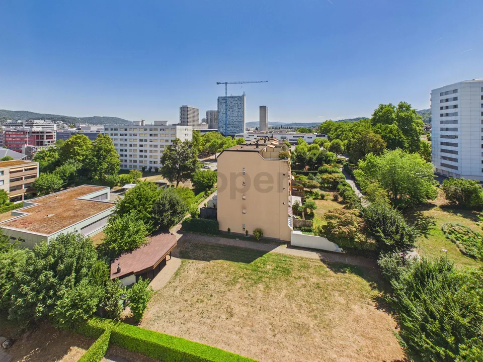 Appartement de 3,5 pièces rénové avec balcon, Spreitenbach