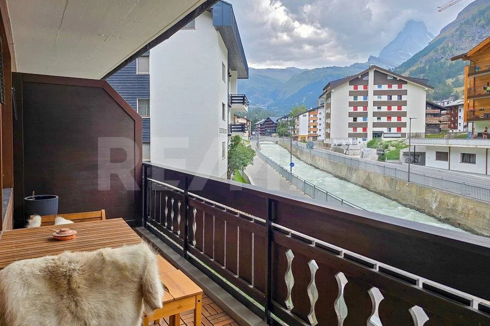 Matterhorn im Blick – stilvolle 2.5-Zimmer-Wohnung zur Langzeitmiete