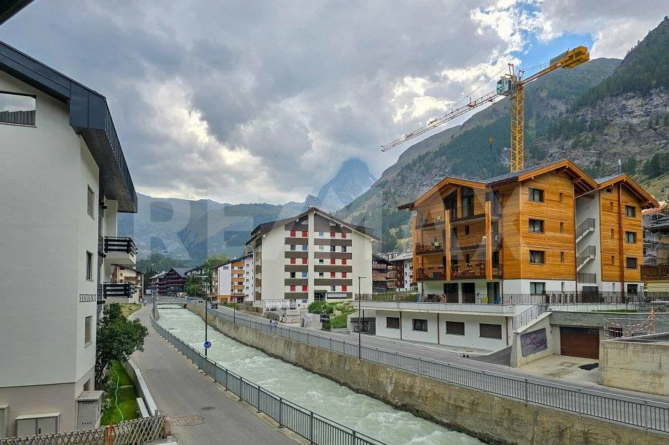 Matterhorn im Blick – stilvolle 2.5-Zimmer-Wohnung zur Langzeitmiete