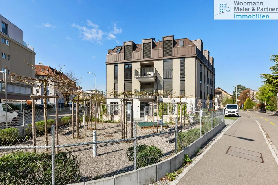 Appartamento di valore nuovo, 2° piano, 2 balconi ovest lontani dalla strada principale!