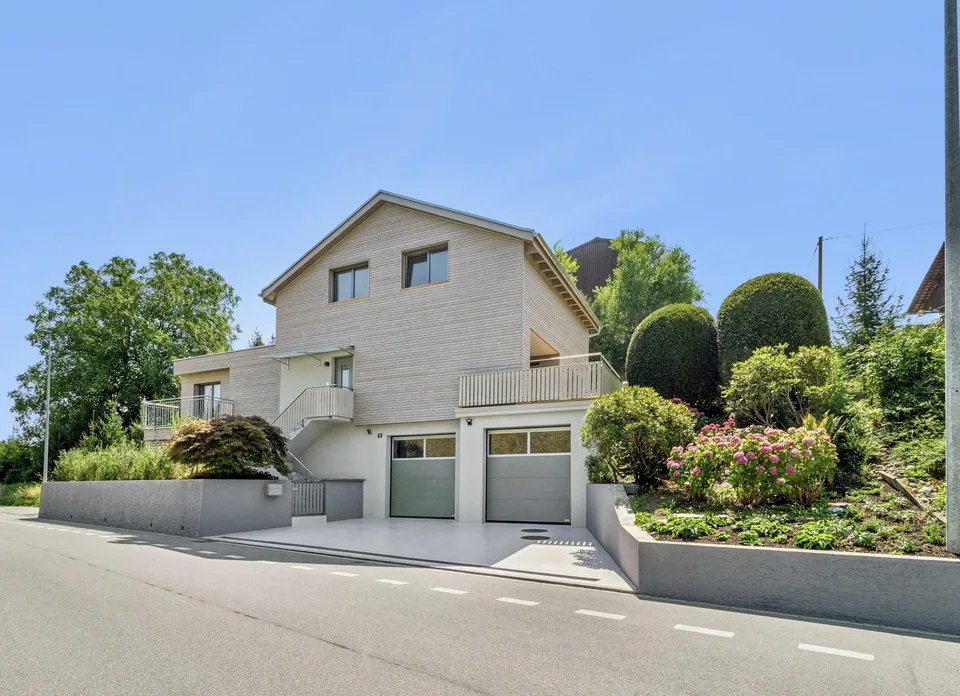 6 ½-Zimmer EFH mit schönem Garten, zentral und ruhig gelegen