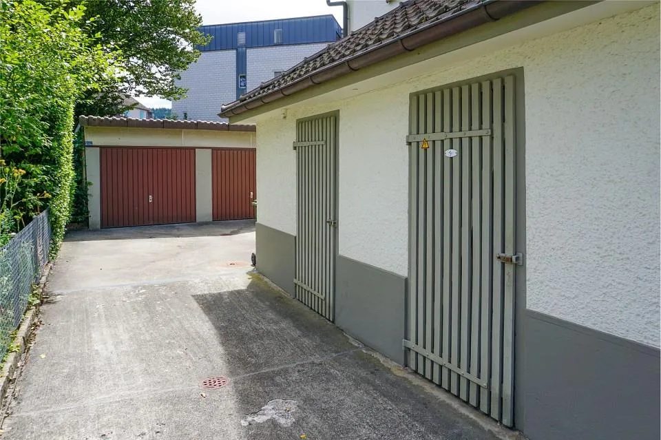 Vielseitiges Dreiparteienhaus mit Garten und attraktiven Nutzungsmö...