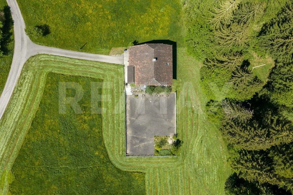 Einfamilienhaus an ruhiger und sonniger Lage – ein echtes Bijou!