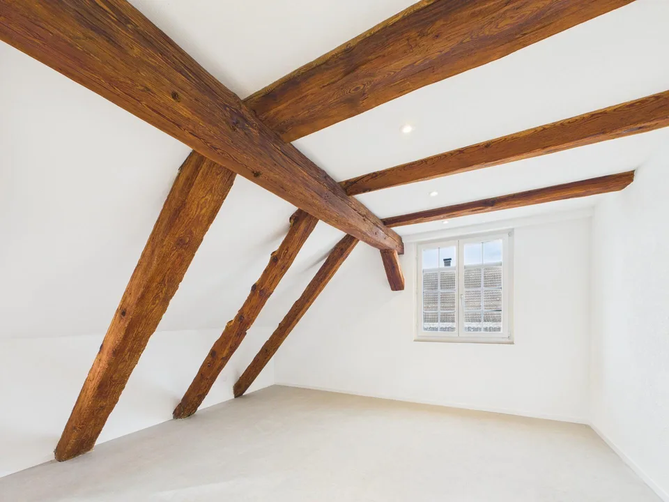 Hochwertig sanierte 4.5-Zimmer-Maisonettewohnung mit grosszügigem R...