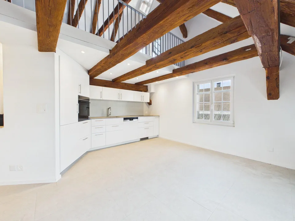 Hochwertig sanierte 4.5-Zimmer-Maisonettewohnung mit grosszügigem R...
