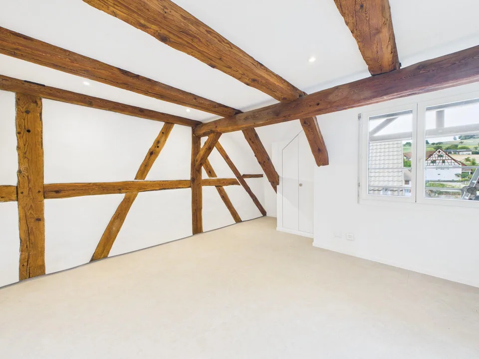 Hochwertig sanierte 4.5-Zimmer-Maisonettewohnung mit grosszügigem R...