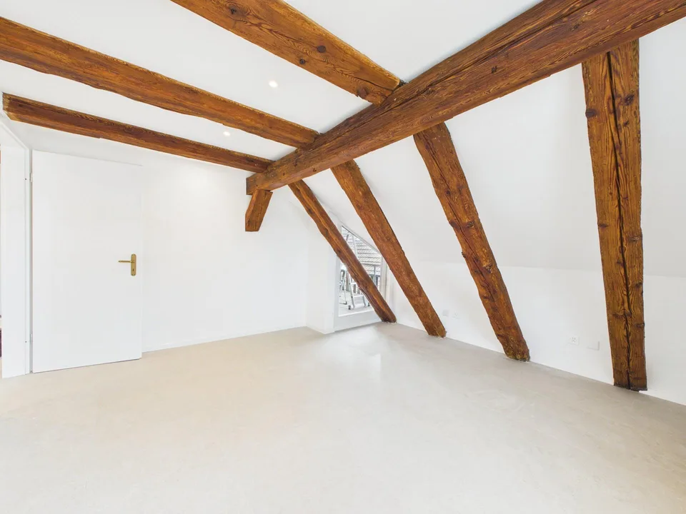 Hochwertig sanierte 4.5-Zimmer-Maisonettewohnung mit grosszügigem R...