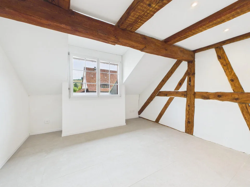 Hochwertig sanierte 4.5-Zimmer-Maisonettewohnung mit grosszügigem R...