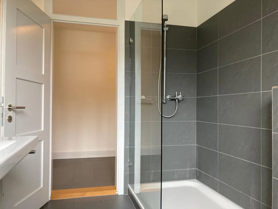 zentrale 6-Zimmer-Wohnung mit Charme