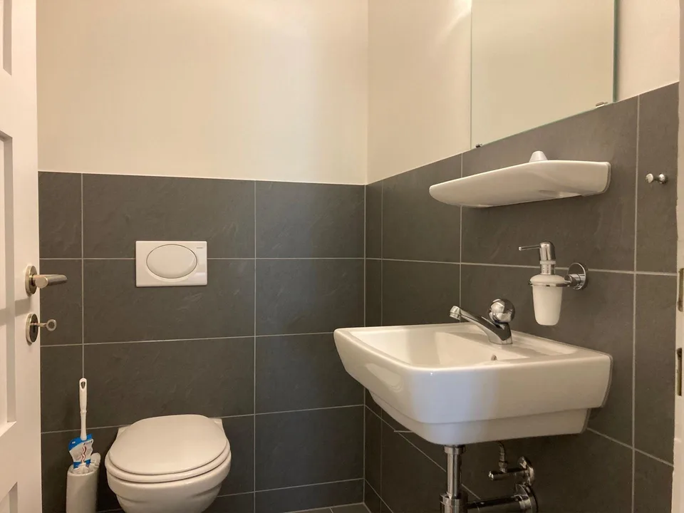 zentrale 6-Zimmer-Wohnung mit Charme