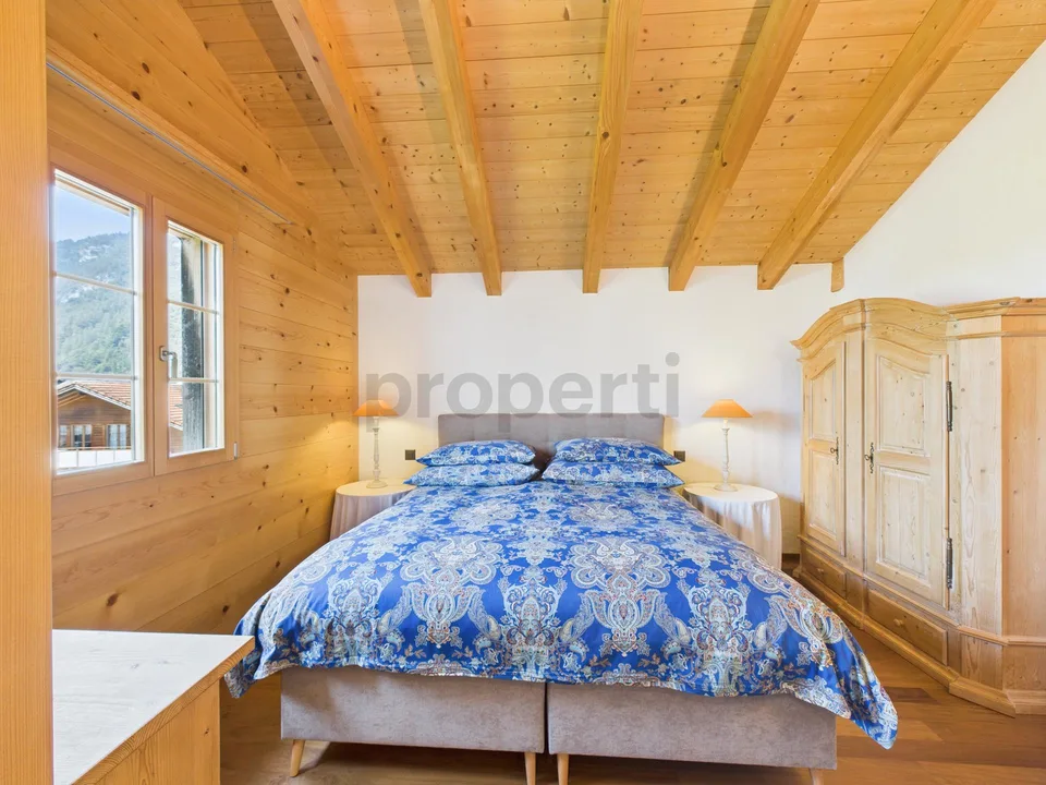 Luxuriöse und elegante 6.5-Zimmer Dachwohnung in Meiringen