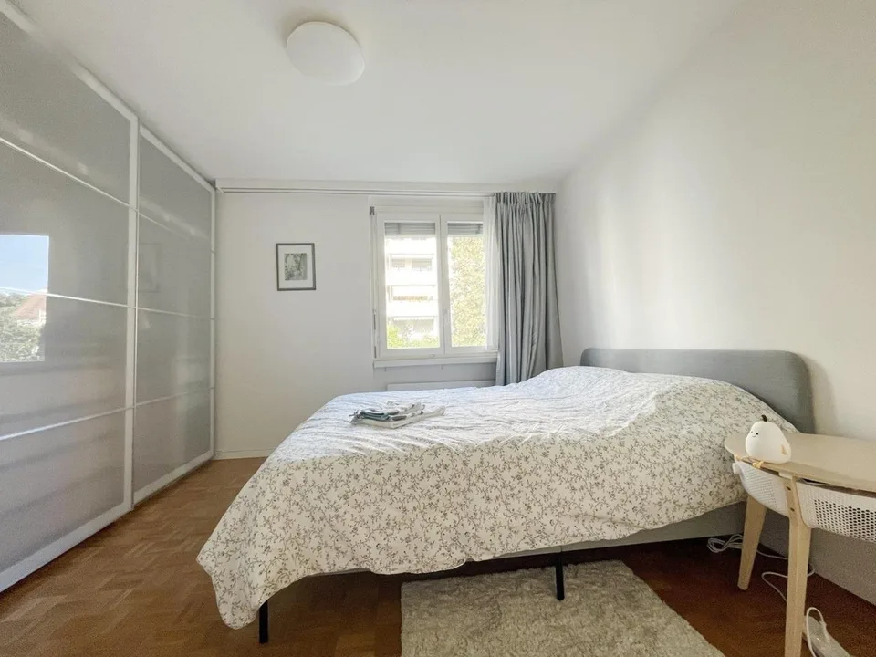 Moderne 2.5-Zimmer-Wohnung in Baar mit Balkon