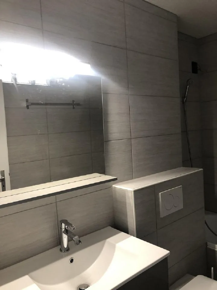 Appartement de 2,5 pièces avec balcon à La Chaux-de-Fonds