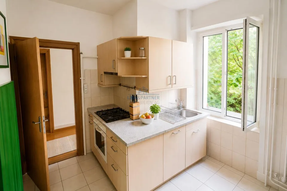 Charmante 3-Zimmeraltbauwohnung im beliebten St. Johann-Quartier
