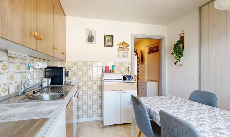 Maison multifamiliale à Broc ? 6,5 pièces et fort potentiel