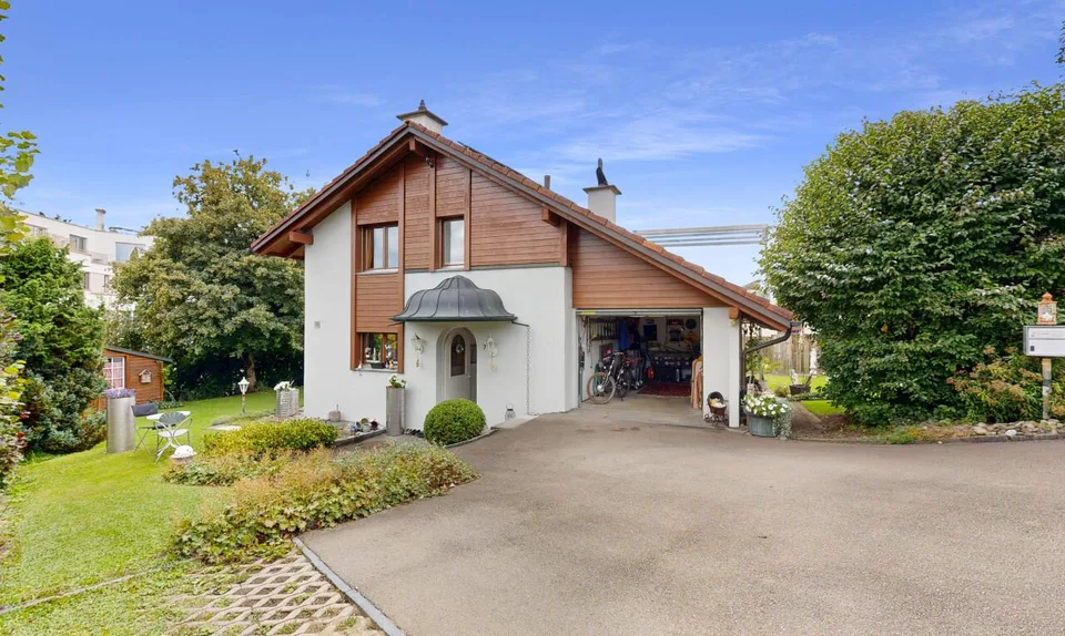 5.5-Room Single-Family House in a Quiet Location in Wittenbach