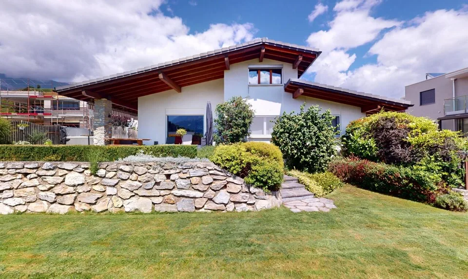 Superb Villa in Savièse