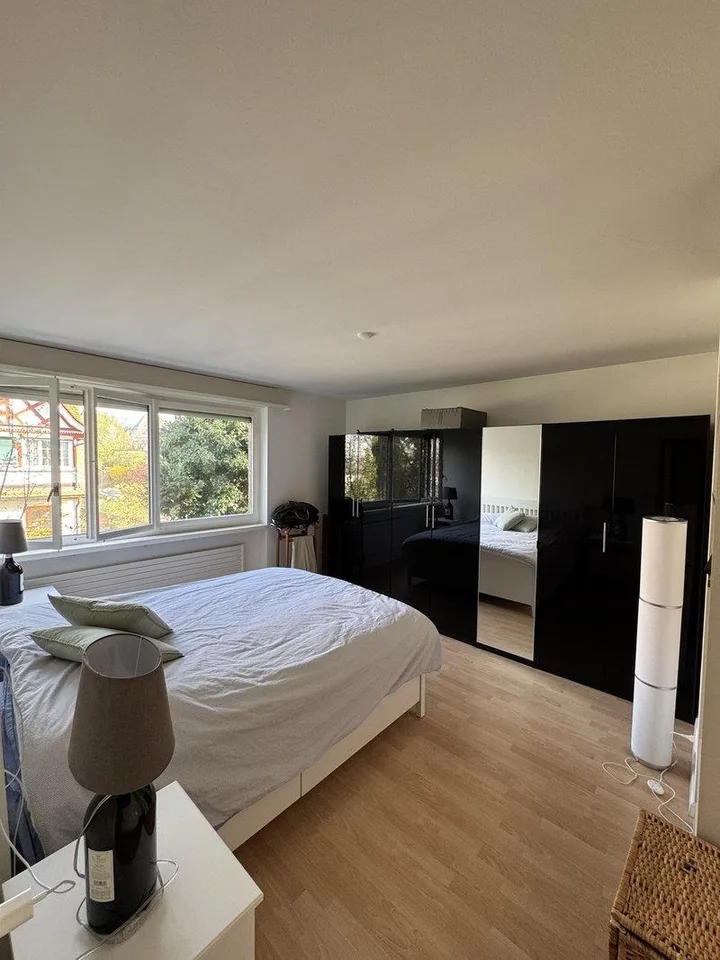 Sonnige 2,5-Zimmer-Wohnung in Zollikon
