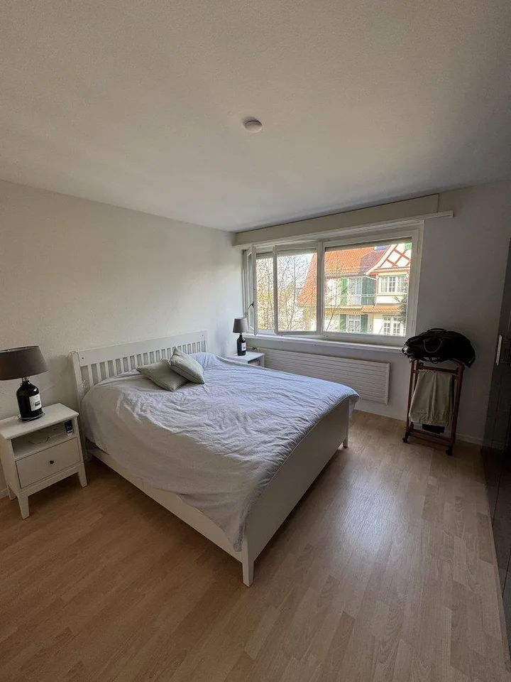 Sonnige 2,5-Zimmer-Wohnung in Zollikon