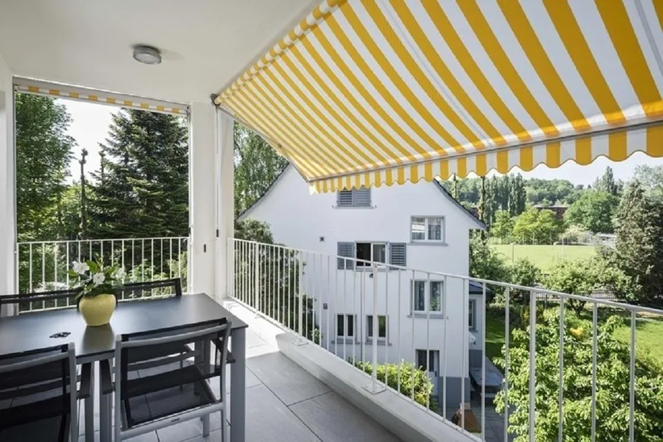 Helle 2.5-Zimmer-Wohnung mit Balkon in Zürich-Seebach