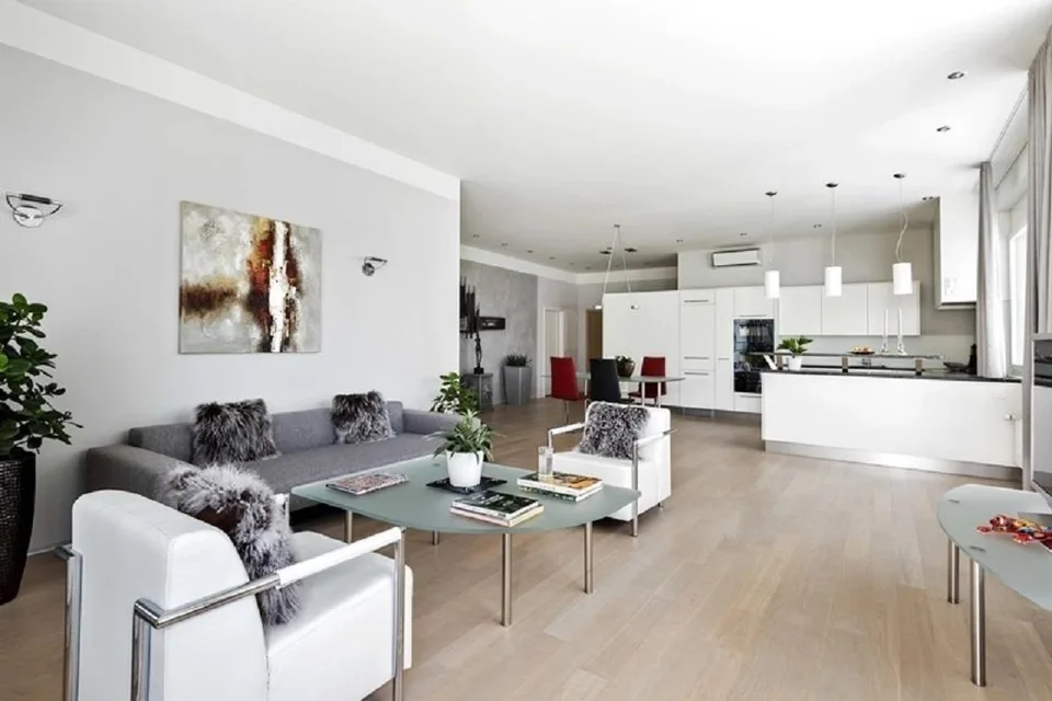 Helle 2.5-Zimmer-Wohnung mit Balkon in Zürich-Seebach
