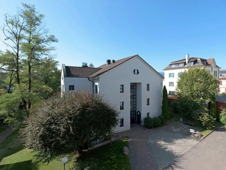 Einstellplätze direkt beim Bahnhof Meilen