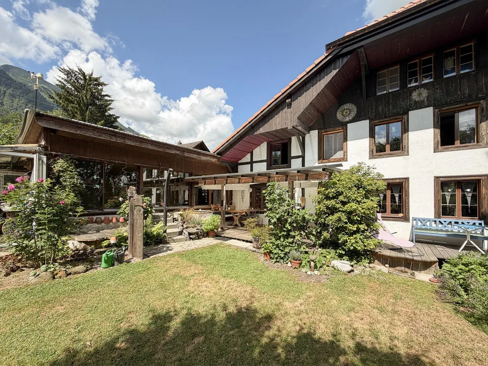 Generationenhaus mit Gartenparadies, Pohlern