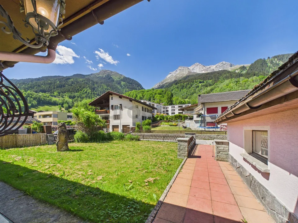 Mehrfamilienhaus an familienfreundlicher Lage