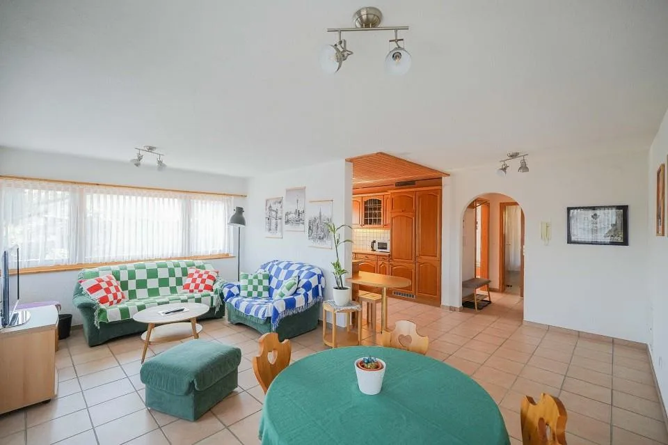 Mehrfamilienhaus mit 5 Wohnungen