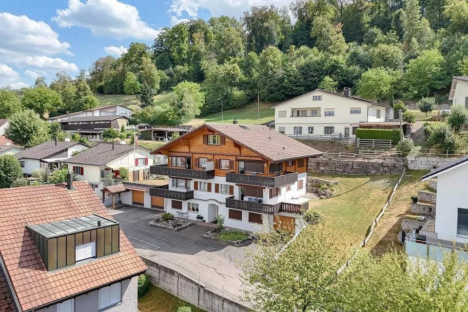 Mehrfamilienhaus mit 5 Wohnungen