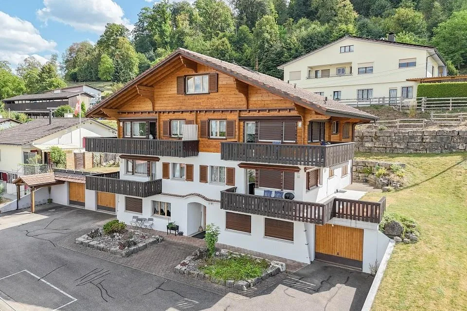 Mehrfamilienhaus mit 5 Wohnungen