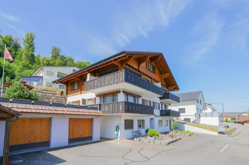 Mehrfamilienhaus mit 5 Wohnungen