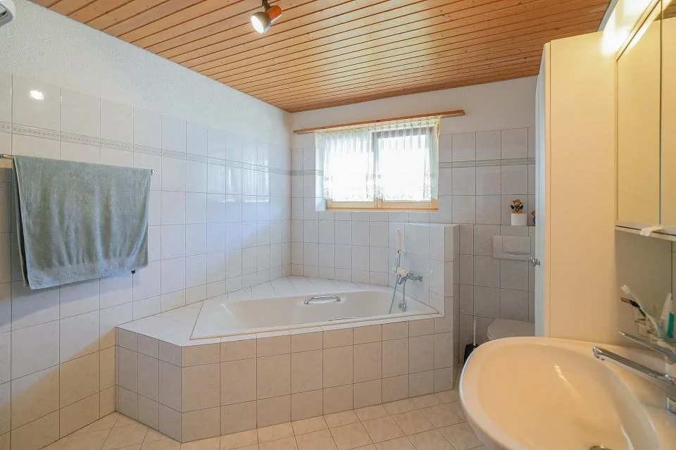 Mehrfamilienhaus mit 5 Wohnungen